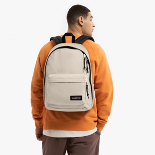 Kansen Kaal Ster Eastpak Out Of Office boulder beige | Travelbags.be