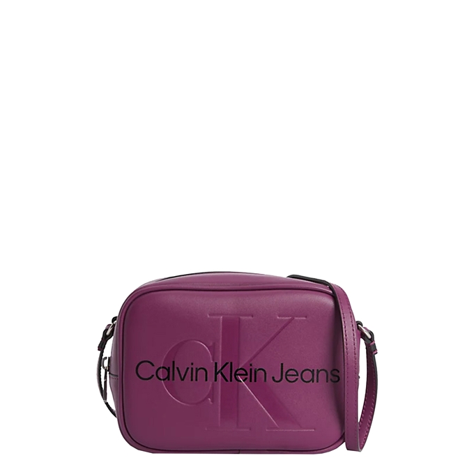 Calvin Klein Sculpted Camera Bag amaranth - 1