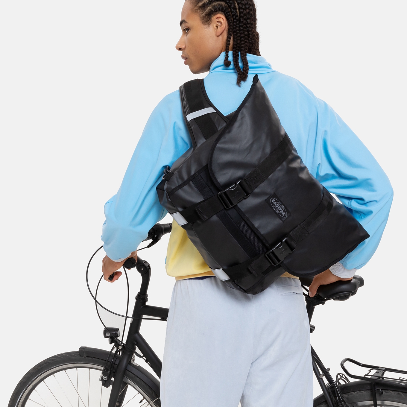 Trillen vaak streepje Eastpak Messer Bike tarp black backpack - Het Lederwarenhuis Doetinchem